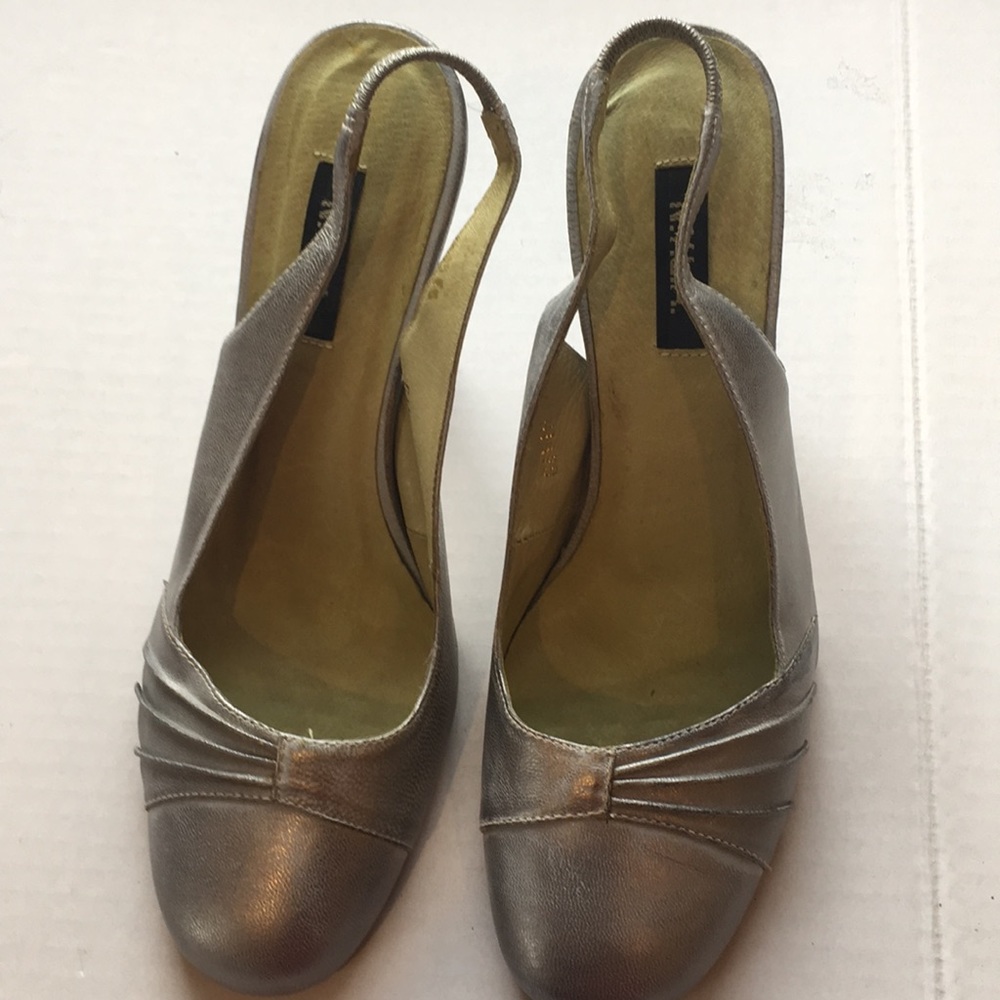 N.Y.L.A . Silver round toe shoes